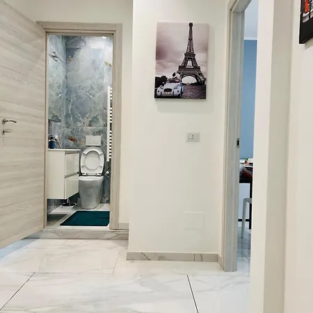 Luxury Near Center Apartment
