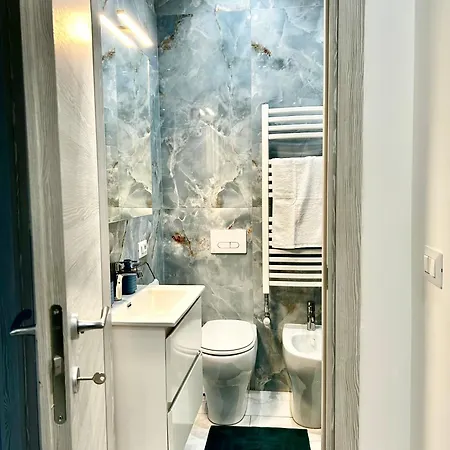 Luxury Near Center Apartment