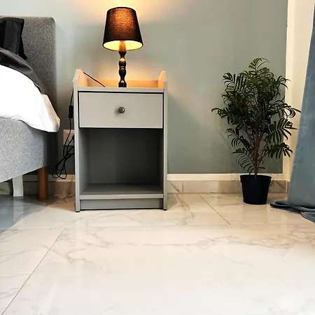 Luxury Near Center