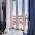 Luxury Near Center 아파트 토리노