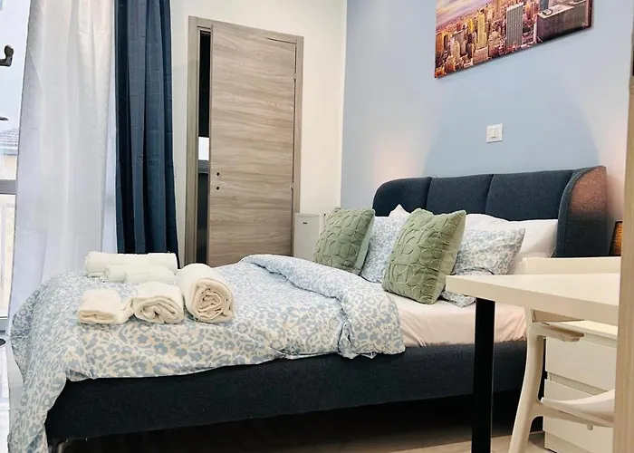 Luxury Near Center
