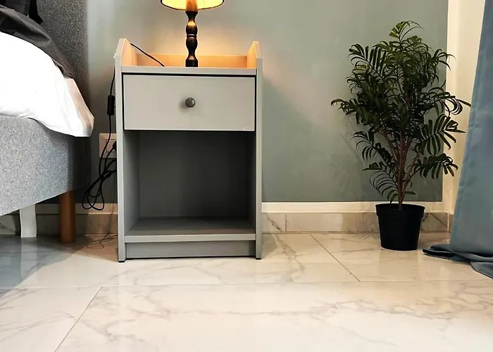 Luxury Near Center